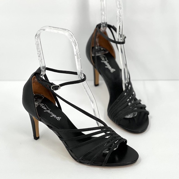 Free People Shoes - FREE PEOPLE Shoes Womens 39 Black Disco Fever Strappy Heeled Sandal Lizard Print